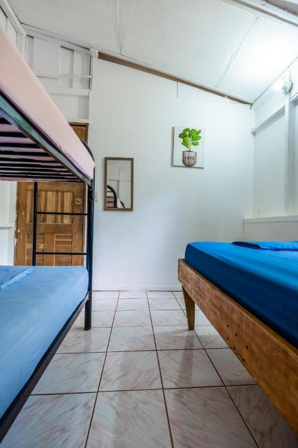 Pura Vida Mini Hostel Santa Teresa Playa Santa Teresa  외부 사진